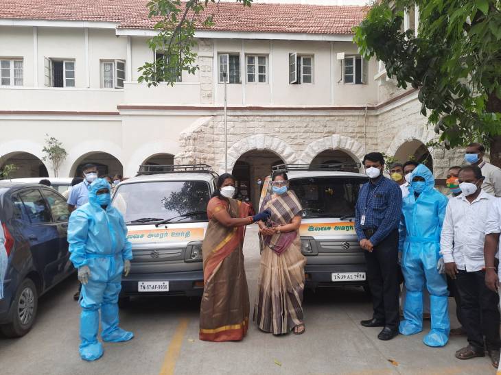 மருத்துவமனைக்கு இலவச அமரர் ஊர்திகளை வழங்கிய வானதி சீனிவாசன்! 