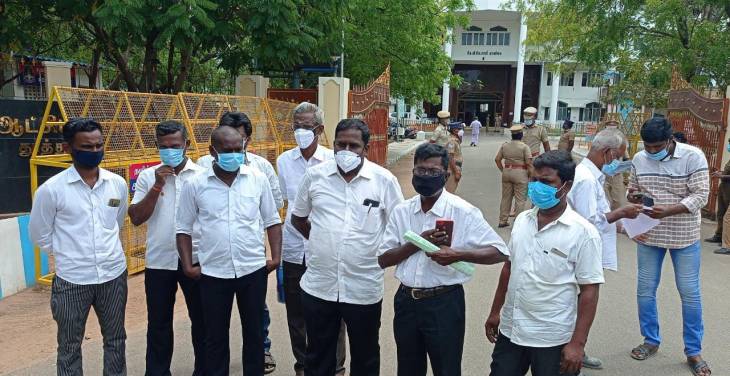 தூத்துக்குடியில் ஸ்டெர்லைட் எதிர்ப்பாளர்கள் மீது நடவடிக்கை எடுக்க கோரி ஆட்சியரிடம் மனு!!