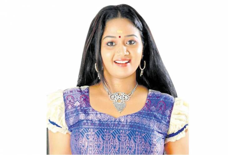 இளம் நடிகையின் உடல்நிலை தொடர்ந்து கவலைக்கிடம்!