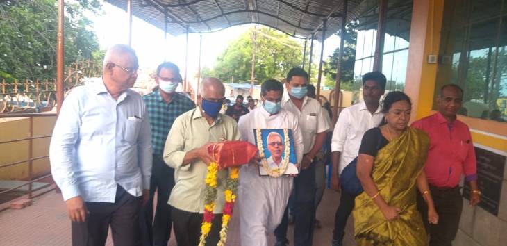 தூத்துக்குடியில் ஸ்டேன் சாமிக்கு அஸ்தி அஞ்சலி கூட்டம்!

