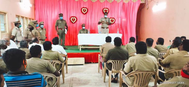 சட்டவிரோத செயல்கள் குறித்து தகவல் தெரிவியுங்கள் - ஓட்டுனர்களிடம் எஸ்பி வேண்டுகோள்!

