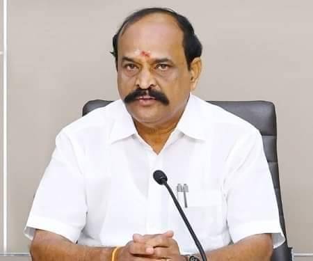 சசிகலா, தினகரனை அதிமுகவில் இணைப்பது என்ற பேச்சுக்கே இடமில்லை : கடம்பூர் ராஜூ!