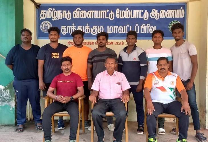 தமிழக முதல்வர் கோப்பைகான ஜூடோ போட்டி தூத்துக்குடி மாணவர் வெற்றி
