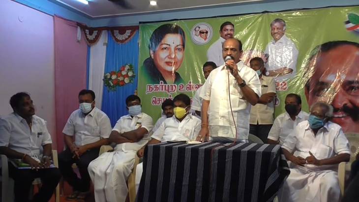 திமுக அரசு வழங்கிய பொங்கல் தொகுப்பில் ஹிந்தி இடம் பெற்றது எப்படி ?  - முன்னாள் அமைச்சர் கடம்பூர்.செ.ராஜூ கேள்வி! 
