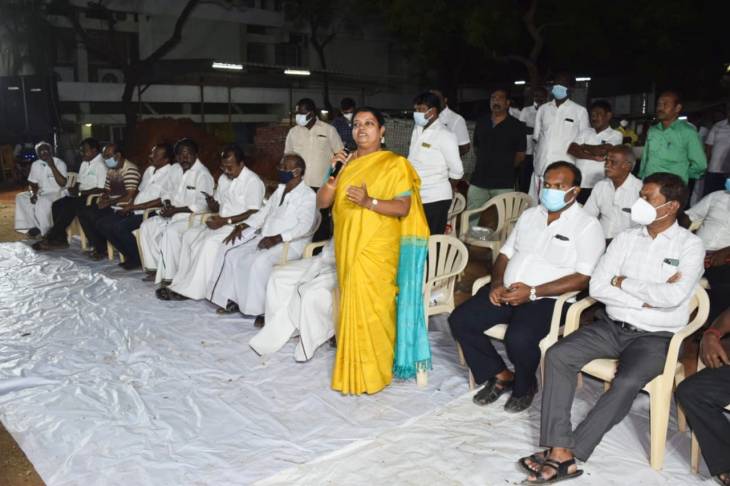 உள்ளாட்சி தேர்தலில் அதிமுக டெபாசிட் இழக்க வேண்டும். செயல்வீரர்கள் கூட்டத்தில் அமைச்சர் கீதாஜீவன் பேச்சு