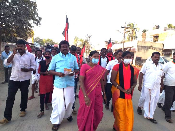 தூத்துக்குடி மாநகராட்சி தேர்தல் : 4வது வார்டு திமுக வேட்பாளர் நாகேஷ்வரி வீதி வீதியாக வாக்கு சேகரிப்பு! 

