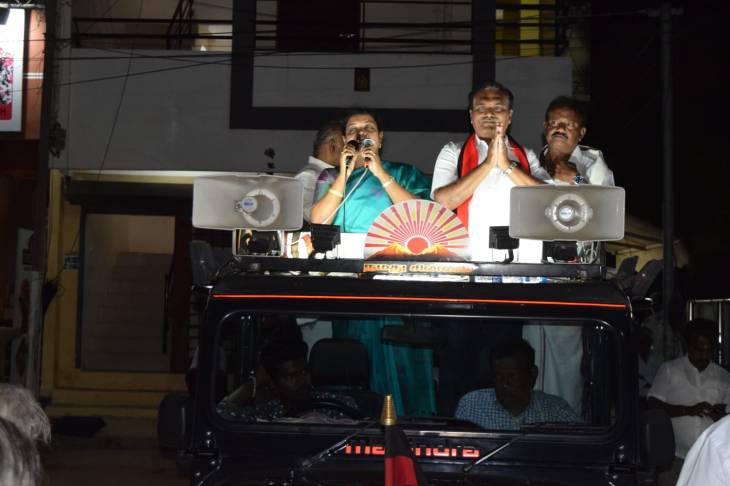 தூத்துக்குடி மாநகராட்சி பகுதியில் 10 ஆண்டுகளாக பட்டா வழங்காத அதிமுகவிற்கு பாடம் புகட்ட வேண்டும்- அமைச்சர் கீதாஜீவன் வேண்டுகோள்