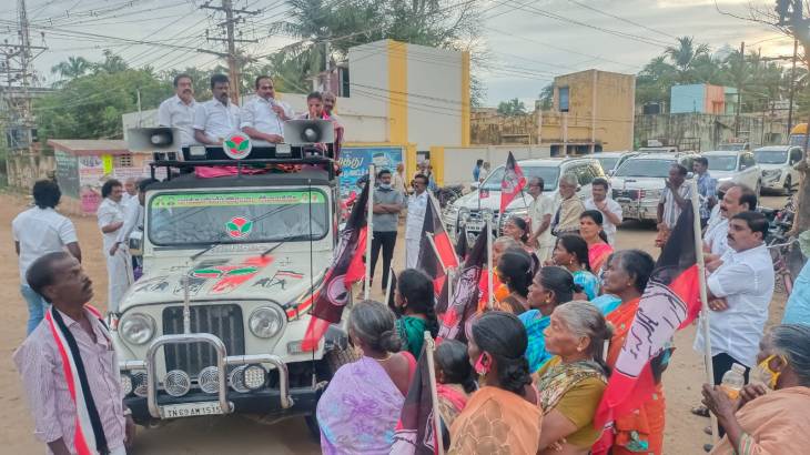 தூத்துக்குடி 44வது அதிமுக வேட்பாளரை ஆதரித்து எஸ்.பி. சண்முகநாதன் பிரச்சாரம்
