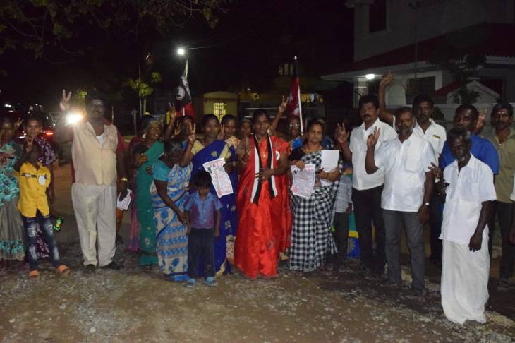 தூத்துக்குடி 13வது வார்டு அதிமுக வேட்பாளர் அன்னபாக்கியம் தீவிர வாக்கு சேகரிப்பு