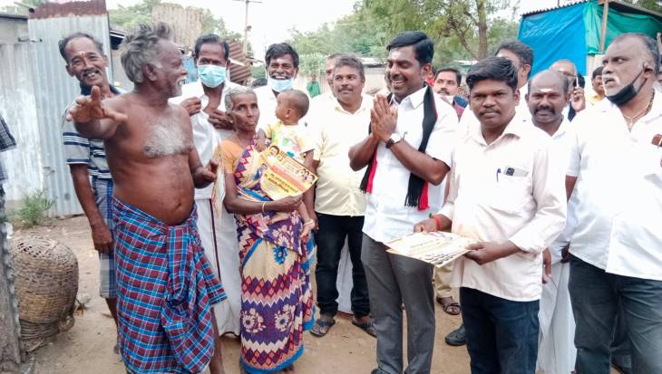 தூத்துக்குடி 60வது வார்டு பகுதியை முன்மாதிரி வார்டாக மாற்றுவேன்-தி.மு.க வேட்பாளர் வக்கீல் பாலகுருசாமி தீவிர வாக்கு சேகரிப்பு!