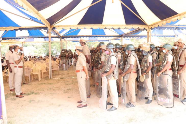 120 அதிரடி விரைவுப்படை போலீசார்  பாதுகாப்பு பணிக்கு வருகை - பாதுகாப்பு பணிகள் குறித்து எஸ்பி அறிவுரை!