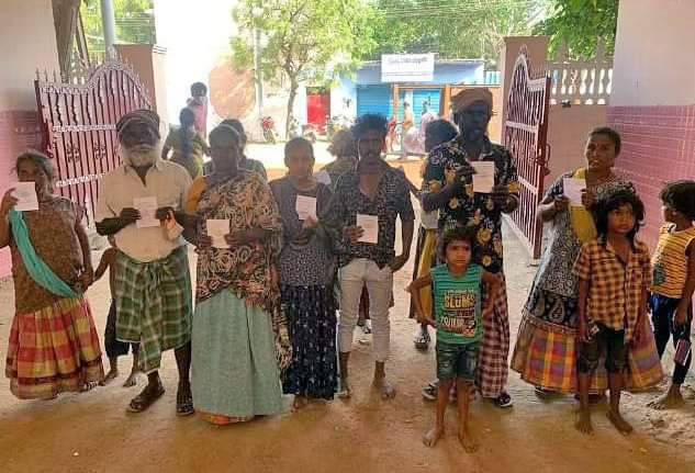 நரிக்குறவர் சமூகத்தினர் முதல் முறையாக வாக்களிப்பு

