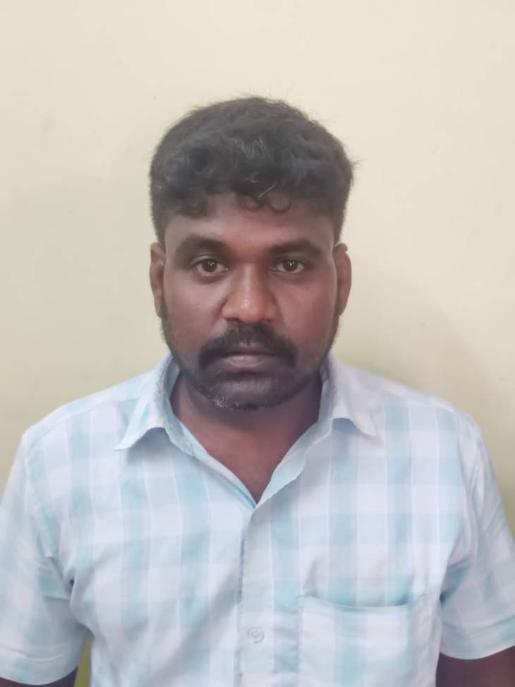 கழுகுமலை : வாட்ஸ் அப்பில் பெண்ணுக்கு பாலியல் தொந்தரவு மேசேஜ் - ஒருவர் கைது! 