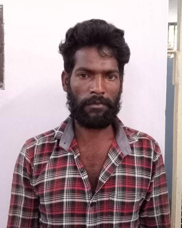 பனங்காட்டை நீ எப்படி குத்தகைக்கு எடுக்கலாம்... அரிவாளால் தாக்கி கொலை மிரட்டல் விடுத்தவர் கைது!