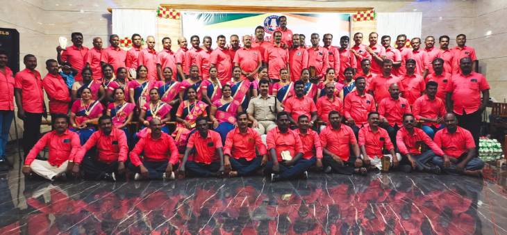 25 வருடங்கள் சிறப்பாக பணி நிறைவு செய்த காவல்துறையினரின் வெள்ளிவிழா நிகழ்ச்சி : எஸ்பி பங்கேற்று நினைவுபரிசுகள் வழங்கி பாராட்டு