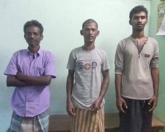 பஞ்சாயத்தில் ரசீது வாங்கியாச்சா?  அதிரசம் விற்பவரை தாக்கி கொலை மிரட்டல் விடுத்த 3 பேர் கைது

