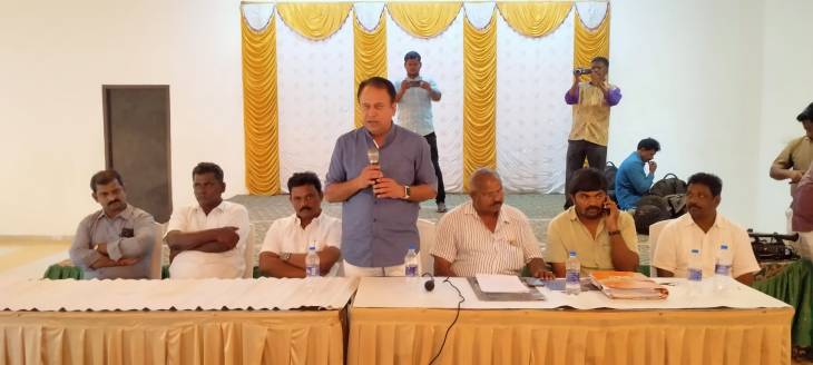 செங்கல் சூளைகளுக்கு உலர் சாம்பல் தருவது நிறுத்தப்பட்டதால் 20 லட்சம் தொழிலாளர்களுக்கு பாதிப்பு-உலர் சாம்பல் செங்கல் தயாரிப்பாளர் சங்கத்தினர் பேட்டி