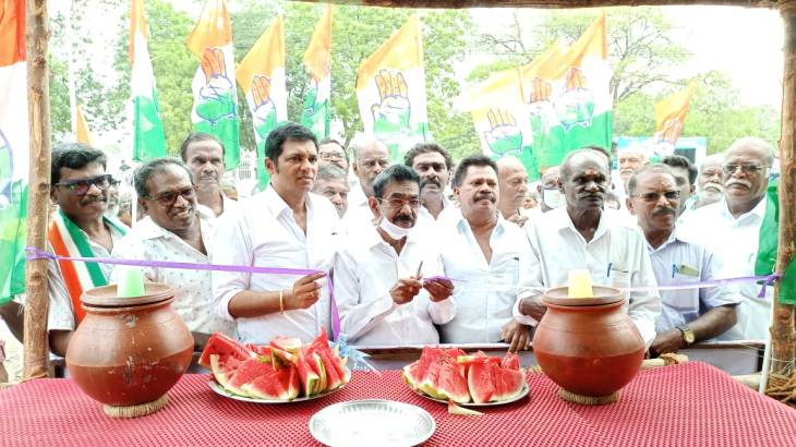 காங்கிரஸ் கட்சி சார்பில் நீர் மோர் பந்தல் திறப்பு

