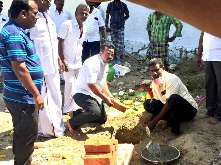 மாப்பிள்ளையூரணியில் கருணாநிதி பிறந்தநாள் விழா - புதிய வகுப்பறைக்கு அடிக்கல்!

