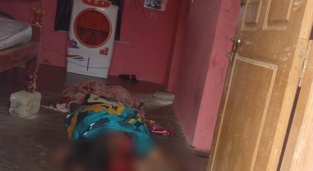 தூத்துக்குடி அருகே மனைவியை வெட்டிக் கொன்ற கணவர் : நீதிமன்றத்தில் சரண்!

