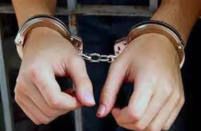 டீசல் திருடி கையுங்களவுமாக பிடிபட்டவர் கைது - 21 லிட்டர் டீசல் மீட்பு