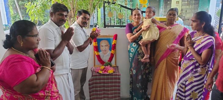 காமராஜரின் 120வது பிறந்த நாள் - எட்டையபுரம் நகர அதிமுகவினர் மரியாதை!