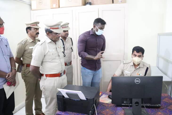 சைபர் கிரைம் காவல் நிலையத்தில் மாவட்ட காவல் காண்காணிப்பாளர் பாலாஜி சரவணன் ஆய்வு