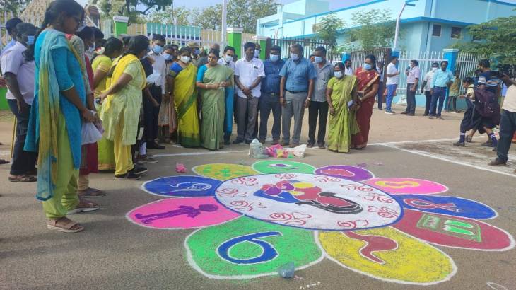 தூத்துக்குடியில் உலக தாய்ப்பால் வார விழா கோலப்போட்டி - அமைச்சர் கீதாஜீவன் தொடங்கி வைத்து பார்வையிட்டார்!