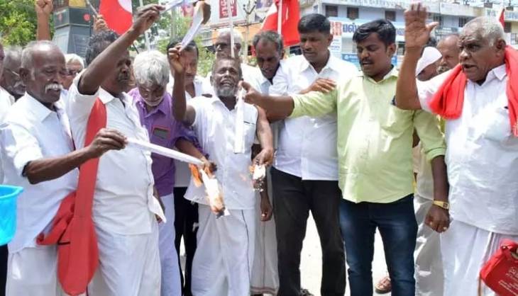 தூத்துக்குடியில் மின்சார சட்ட திருத்த மசோதா நகல் எரிப்பு போராட்டம்