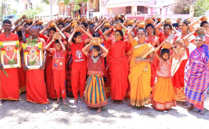 தூத்துக்குடி மேல்மருவத்தூர் ஆதிபராசக்தி சித்தர் சக்திபீடத்தில் மழைவளம் வேண்டி கஞ்சி கலய ஊர்வலம்!

