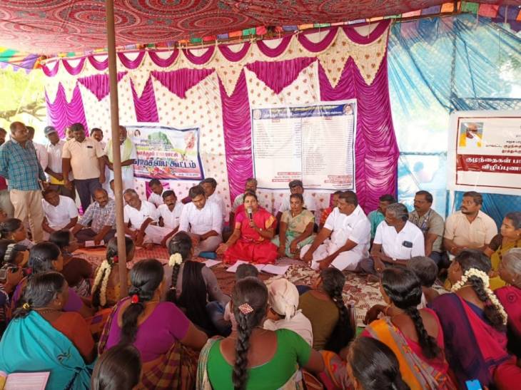 குளத்தூர் ஊராட்சி மன்ற கிராம சபை கூட்டம் - அமைச்சர் கீதாஜீவன் பயனாளிகளுக்கு நலத்திட்ட உதவிகள் வழங்கல்!


