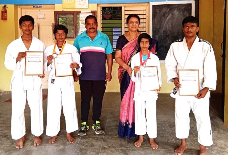 தமிழ்நாடு மாநில அளவிலான ஜூடோ சேம்பியன்சிப் போட்டி - தூத்துக்குடி பள்ளி மாணவ மாணவிகள் சாதனை!

