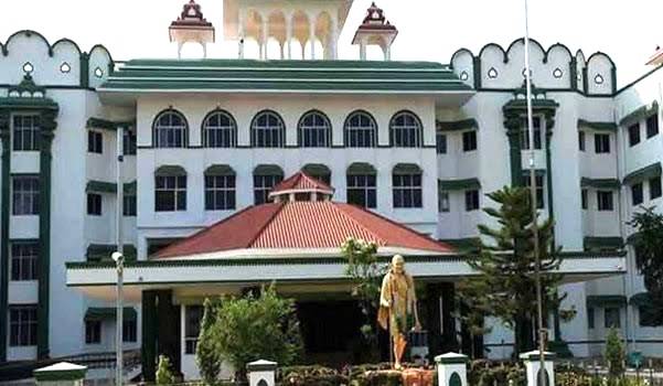 கோவிலில் தனி நிர்வாகம் தேச விரோதத்திற்கு நிகரானது: உயர் நீதிமன்ற நீதிபதி கருத்து!

