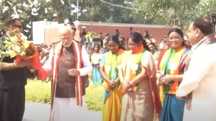 வானதி சீனிவாசன் செய்த செயல்... பிரதமர் மோடி கொடுத்த ரியாக்சன்!