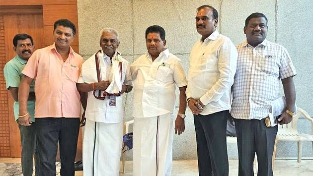 திருச்செந்தூர் ஒன்றிய அதிமுக செயலாளர் ராமச்சந்திரன் திமுகவில் இணைந்தார்!

