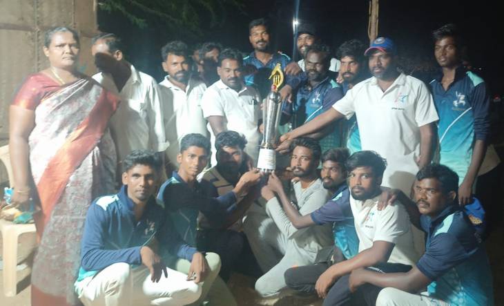 காமராஜர் பிறந்த நாளை முன்னிட்டு ஸ்டார் ஹாய்ஸ் கிரிக்கெட் கிளப் சார்பில்  மாவட்ட அளவிலான கிரிக்கெட் போட்டி!
