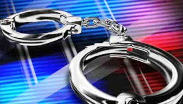 தூத்துக்குடியில் நண்பரை பீர் பாட்டிலால் தாக்கிய 3 போ் கைது!
