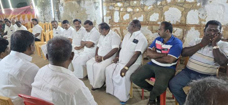 விளாத்திகுளம் அதிமுக முன்னாள் எம்எல்ஏ தாயார் மறைவு : மார்கண்டேயன் எம்எல்ஏ நேரில் அஞ்சலி!