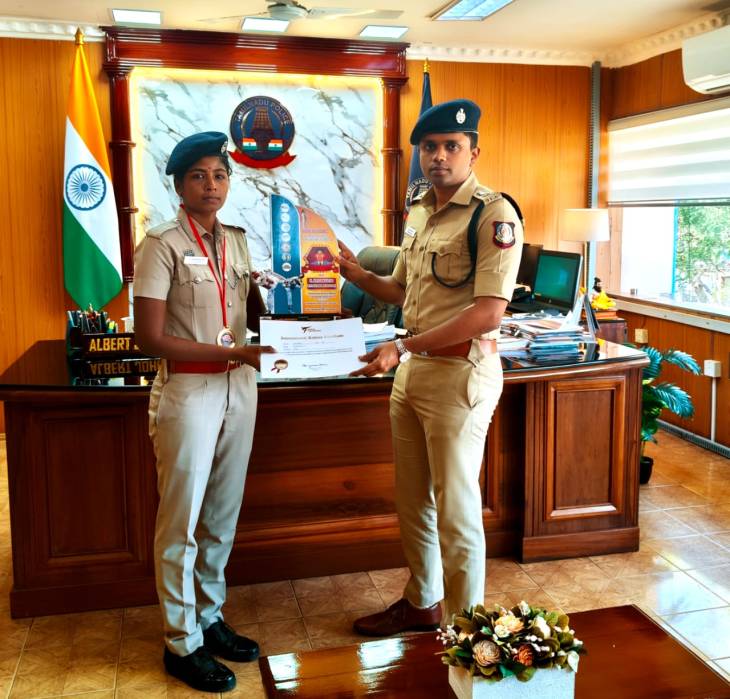 சர்வதேச விருது பெற்ற முதல் பெண்... தூத்துக்குடிக்கு பெருமை சேர்த்த பெண் காவலர்!