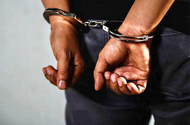 தூத்துக்குடி அருகே ஒருவருக்கு அரிவாள் வெட்டு : வாலிபர் கைது!