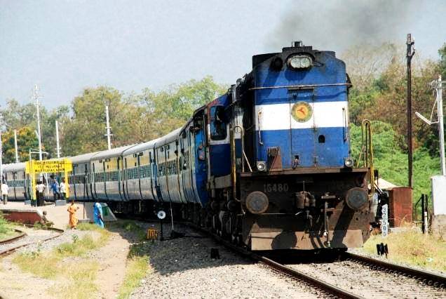 ரயில் பயணிகளின் கவனத்திற்கு... தூத்துக்குடி ரயிலில் மாற்றம்!
