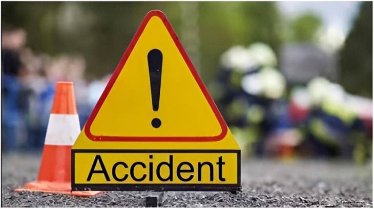 கோவில் பட்டி அருகே லாரி மீது அரசு பஸ் மோதல் : தண்டனை கைதி உட்பட 7 பேர் காயம்