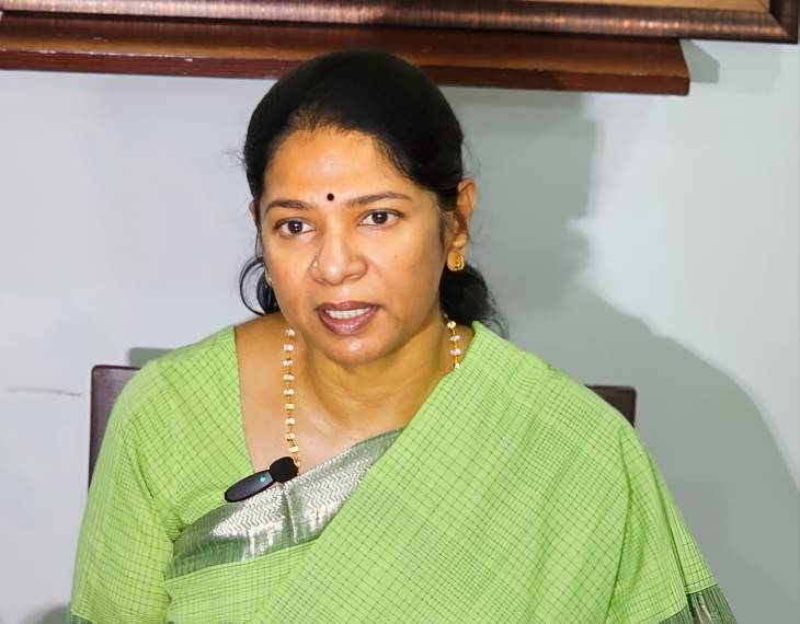 தூத்துக்குடியில் கனிமொழி எம்பி கொடுத்த பிரஸ் மீட்... இது தான் விஷயம்!