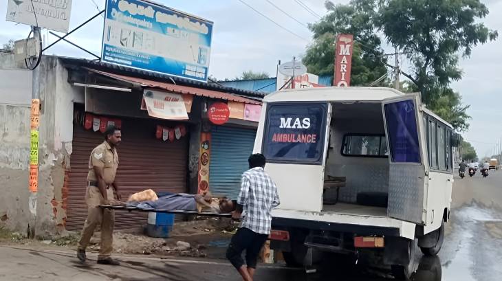 தூத்துக்குடியில் பதற வைத்த சடலம்... தலையில் வெட்டு காயம் :  கொலையா? விபத்தா? போலீசார் விசாரணை!