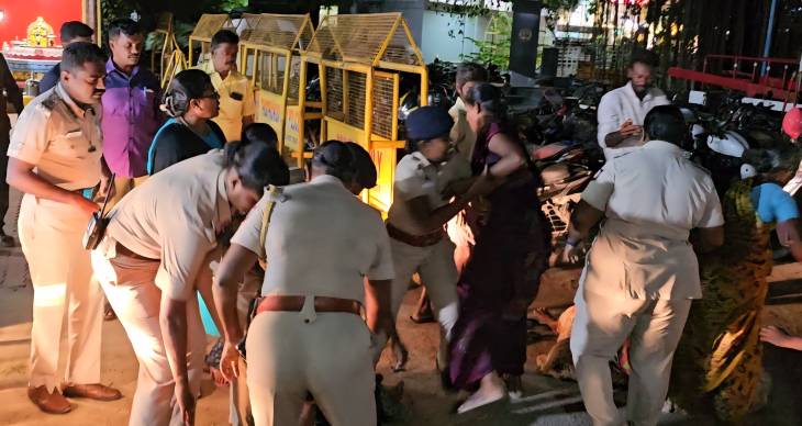 தூத்துக்குடியில் சரித்திர பதிவேடு குற்றவாளி கைது... போலீஸ் ஜீப் முன் படுத்து உறவினர்கள் மறியல்!