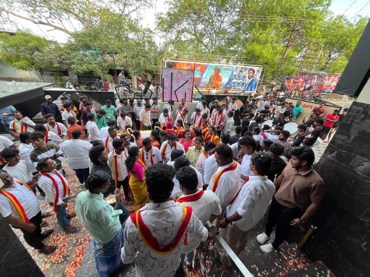 சுமார் 15 லட்சம்... தூத்துக்குடியில் தவெக மாவட்ட செயலாளர் அஜிதா ஆக்னல் செய்த சம்பவம்!