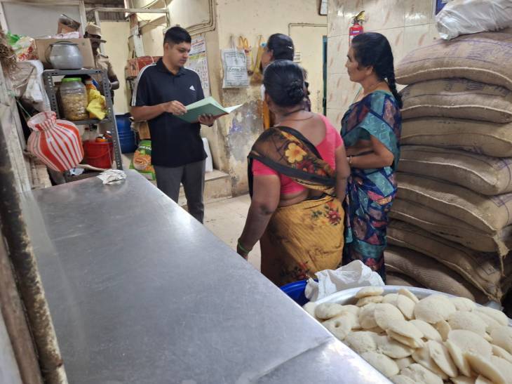 காலையிலேயே நேரடி விசிட் அடித்த தூத்துக்குடி ஆணையர்... எதிர்பார்க்காத ஊழியர்கள்!